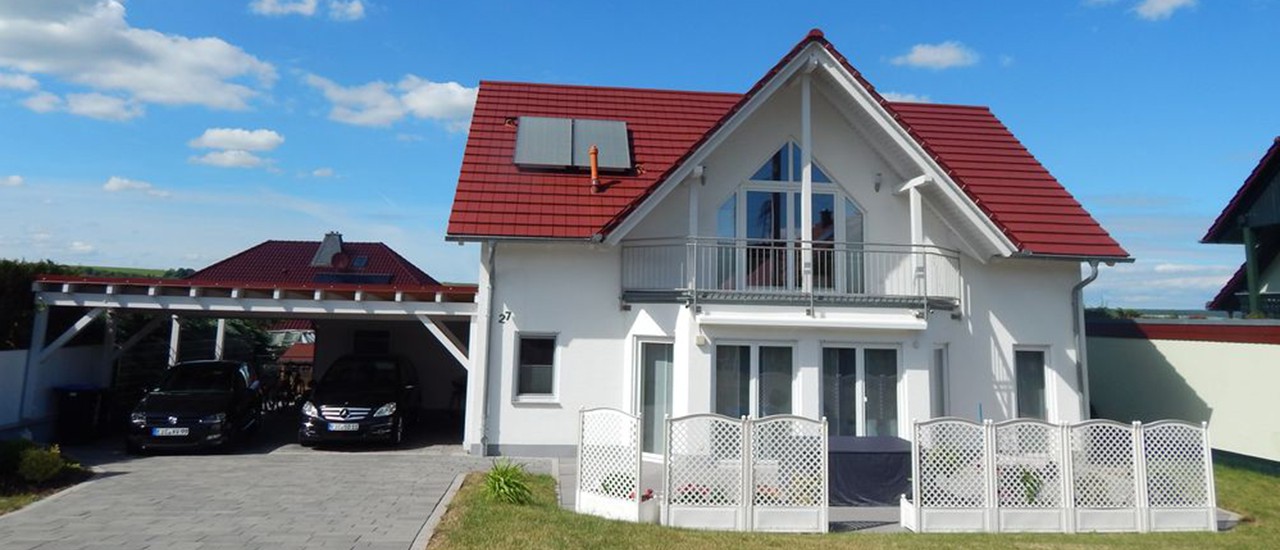 großer Giebel mit Lichterker großer Giebel mit Lichterker